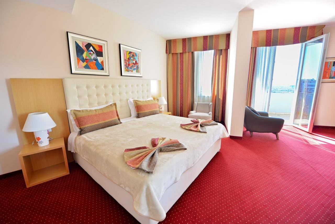 Hotel Jolly 4*