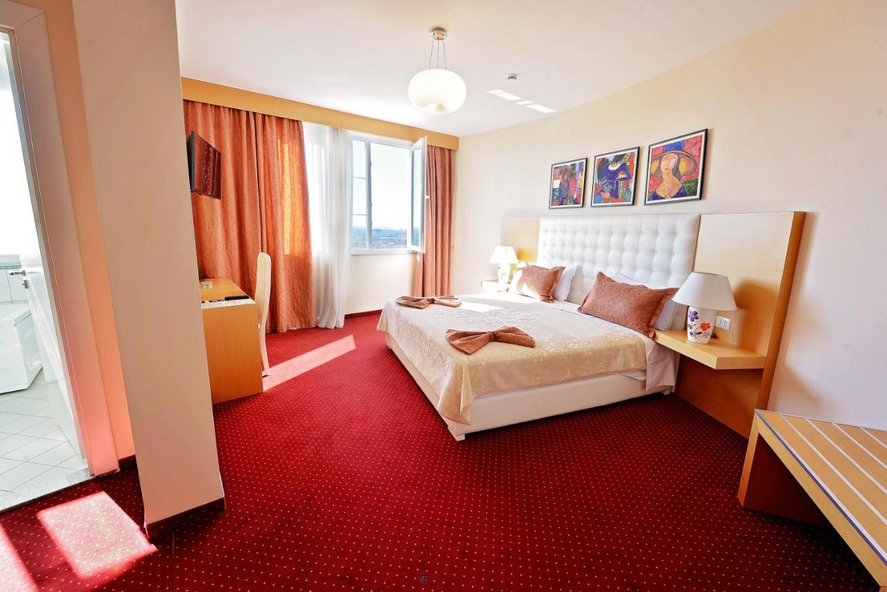 Hotel Jolly 4*