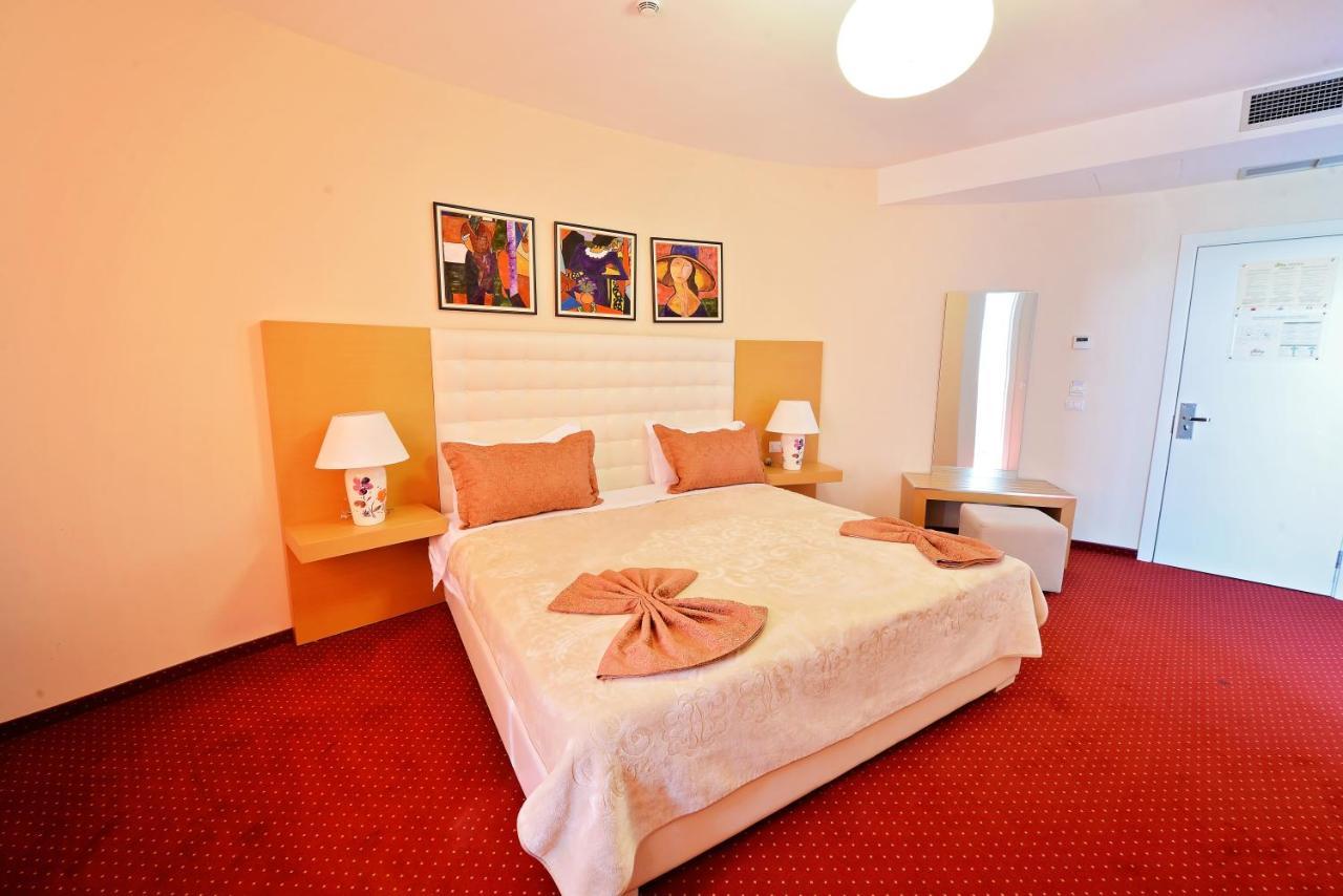 Jolly Hotel 4*